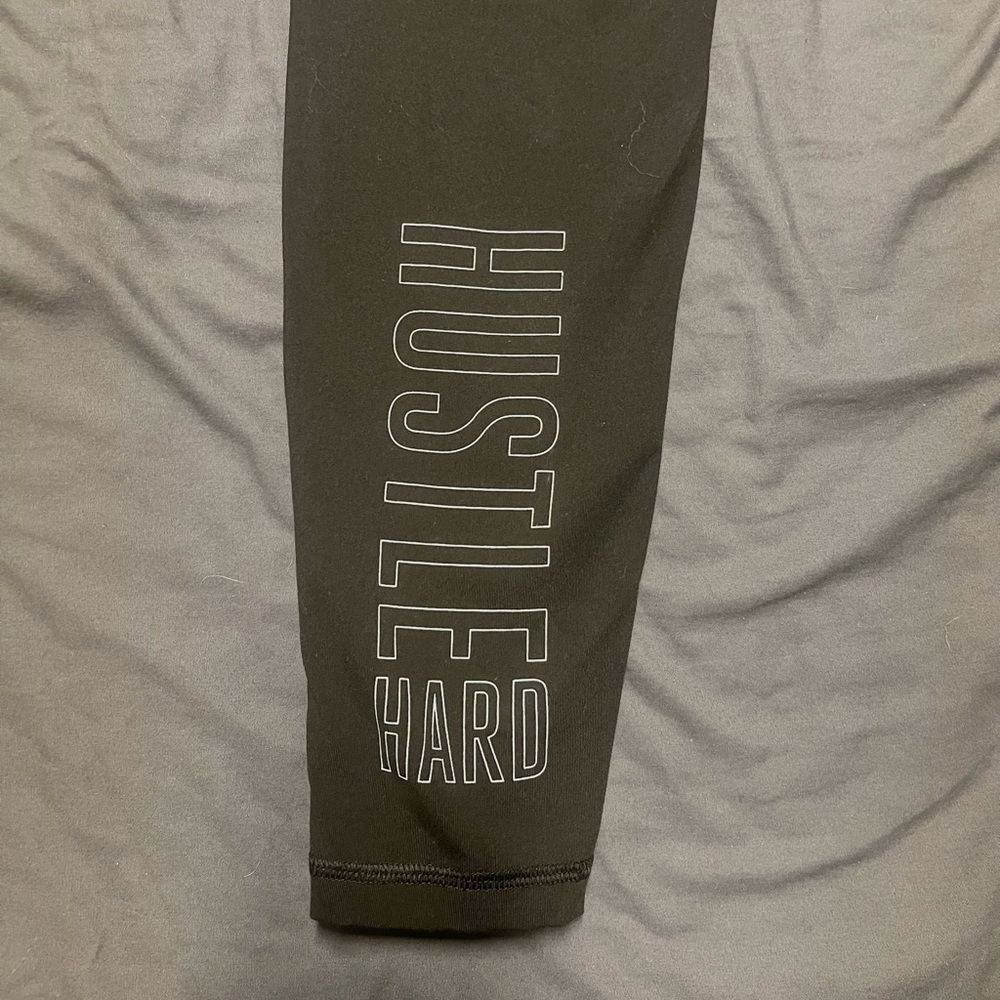 Dry fit lightly worn leggings!